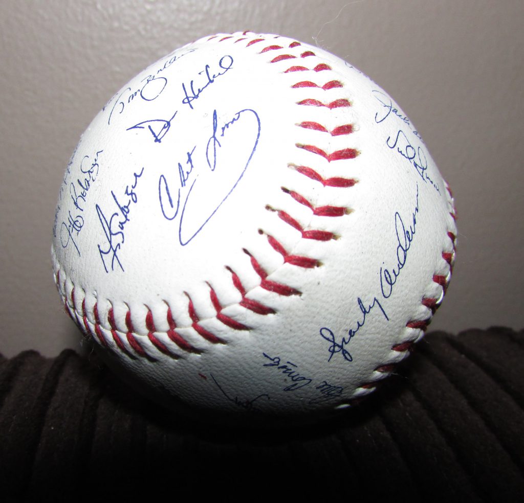 Autographed MLB Sports Memorabilia