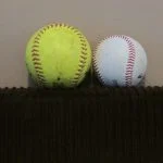 Difference between baseball and softball